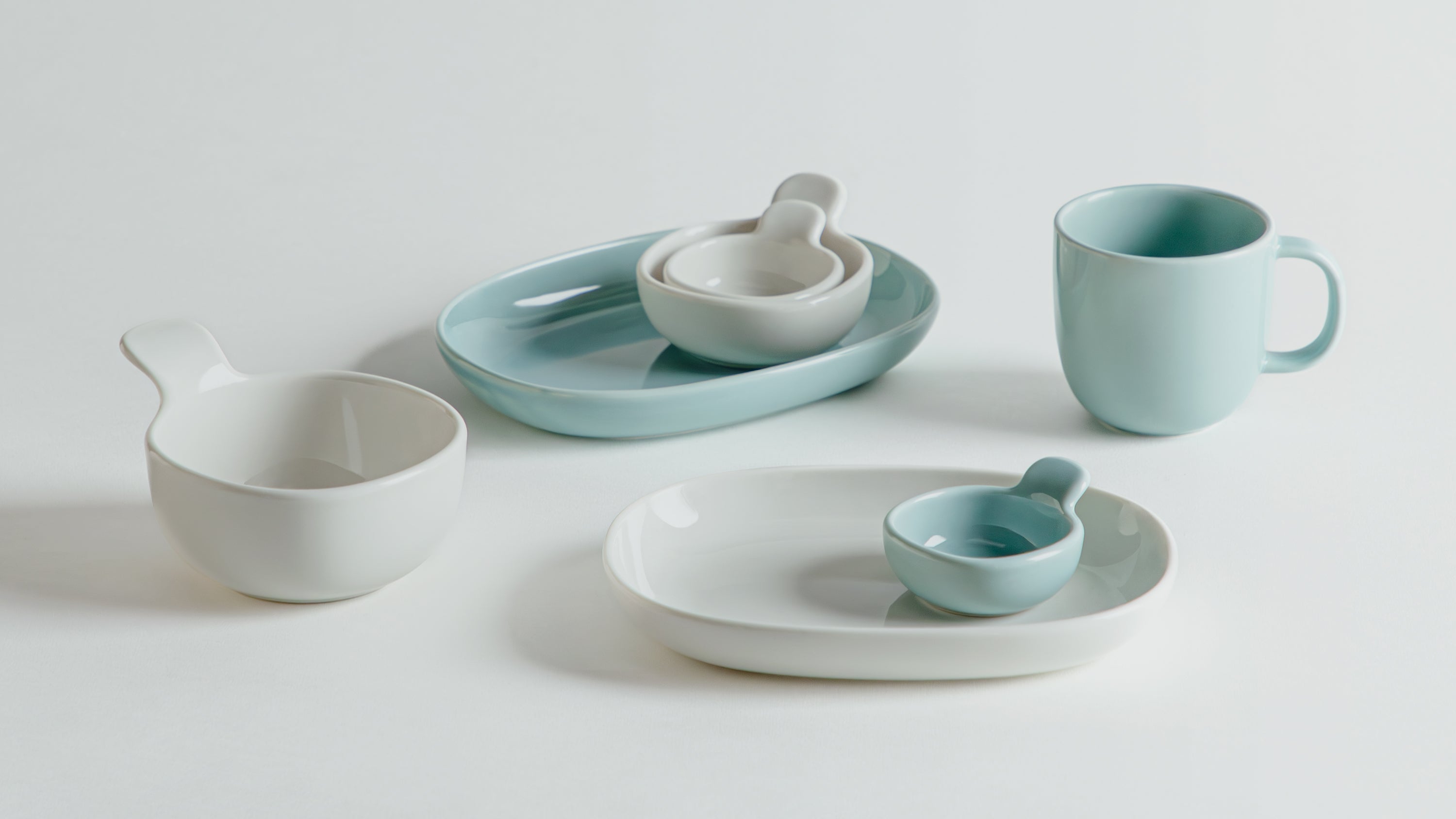 ライフスタイルの変化と共にアップデートした食器 - NEST - – KINTO