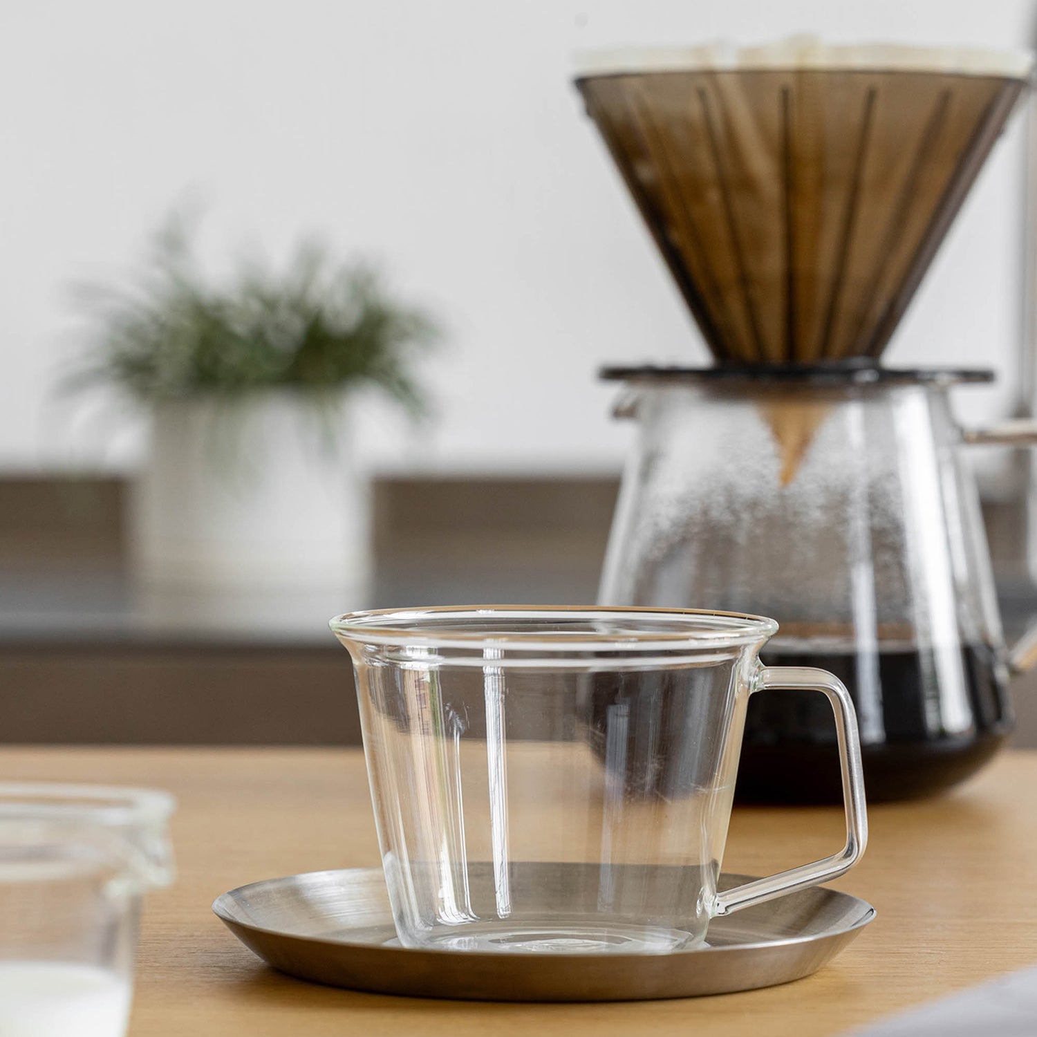 CAST コーヒーカップ&ソーサー 220ml ステンレス – KINTO